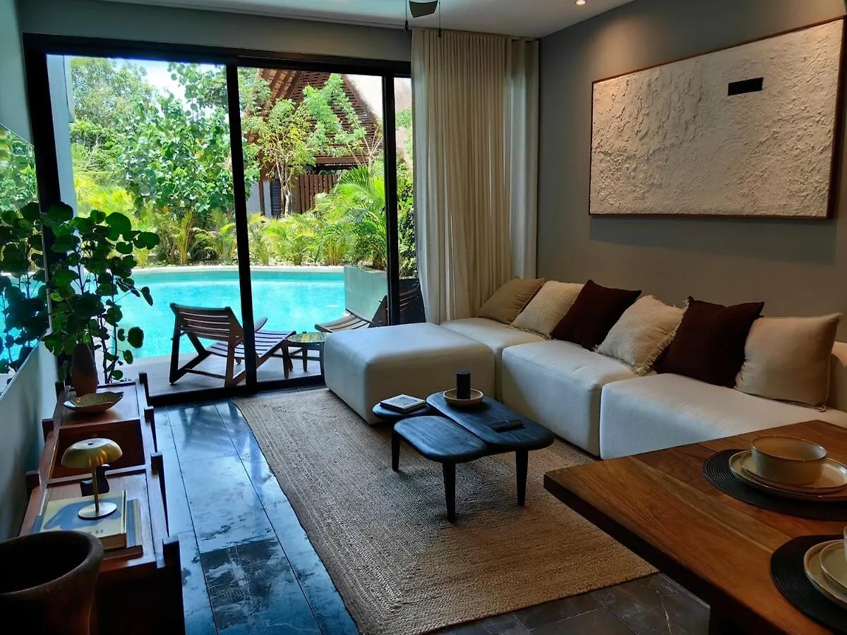 Paramar Black Condominio En تولوم